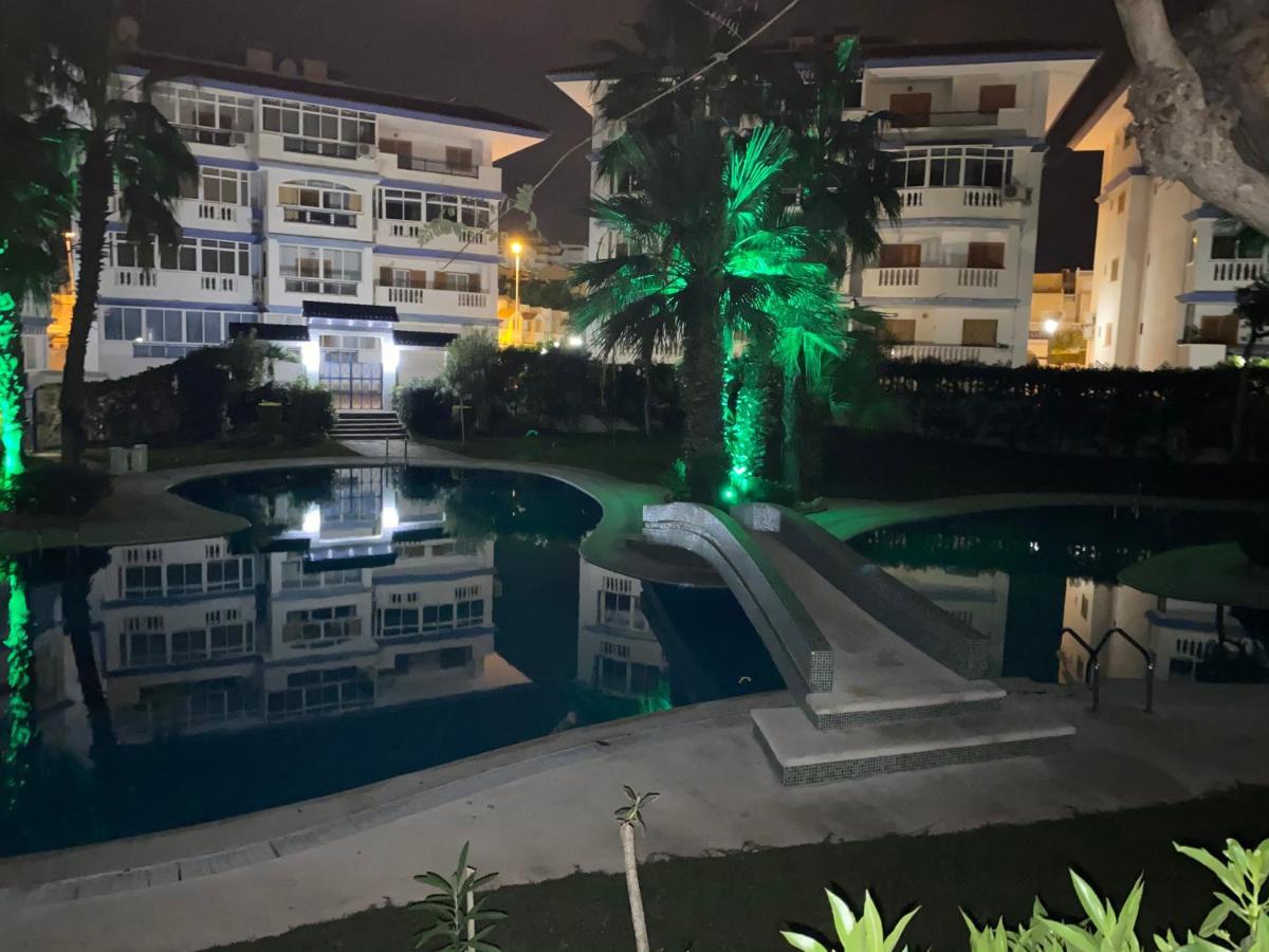 Apartamento Pod Papugami Torrevieja Exterior photo